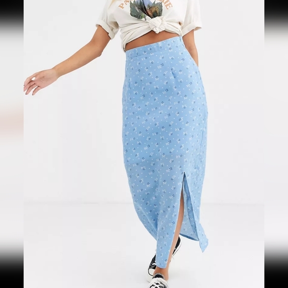 *NEW WITH TAGS* Blue Floral Print Midi Skirt - US 12 - by Daisy Street - Picture 1 of 2